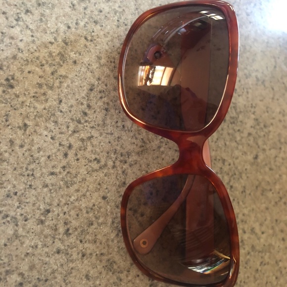 Coach sunglasses - Picture 2 of 5